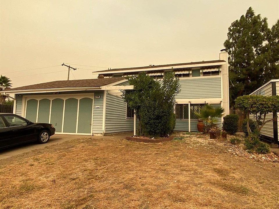 2nd image of 7266 Larchmont Dr