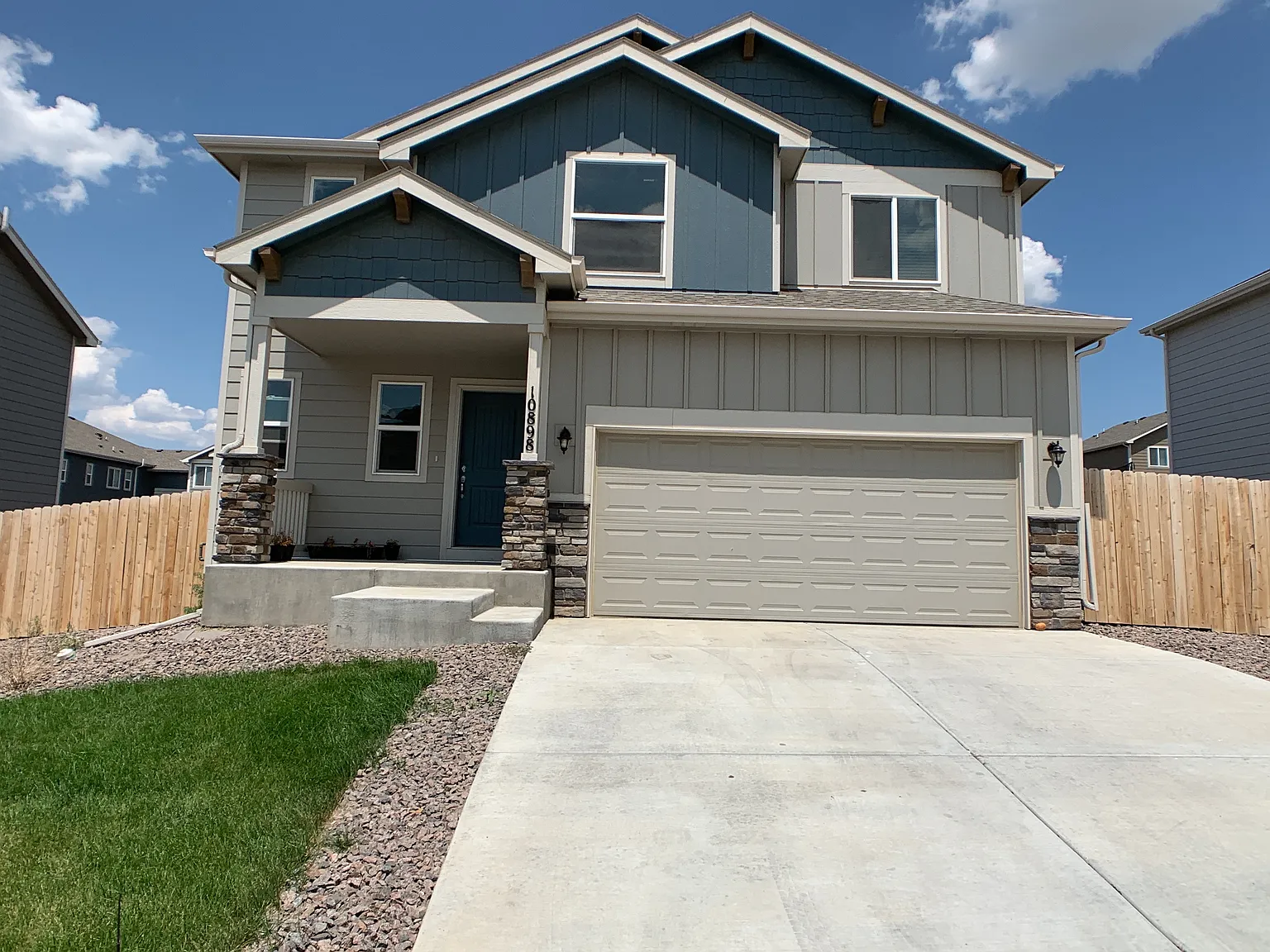 10898 Saco Drive — Photo 1