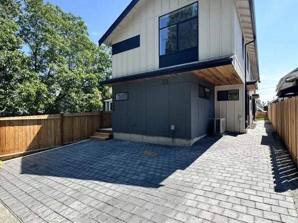 4250 S Juneau St #B, Seattle, WA 98118