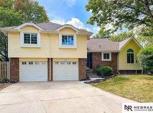 15439 Bemis Cir, Omaha, NE 68154