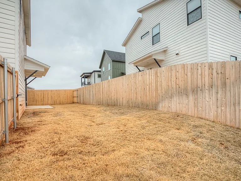 2529 NW 132nd Pl — Photo 49