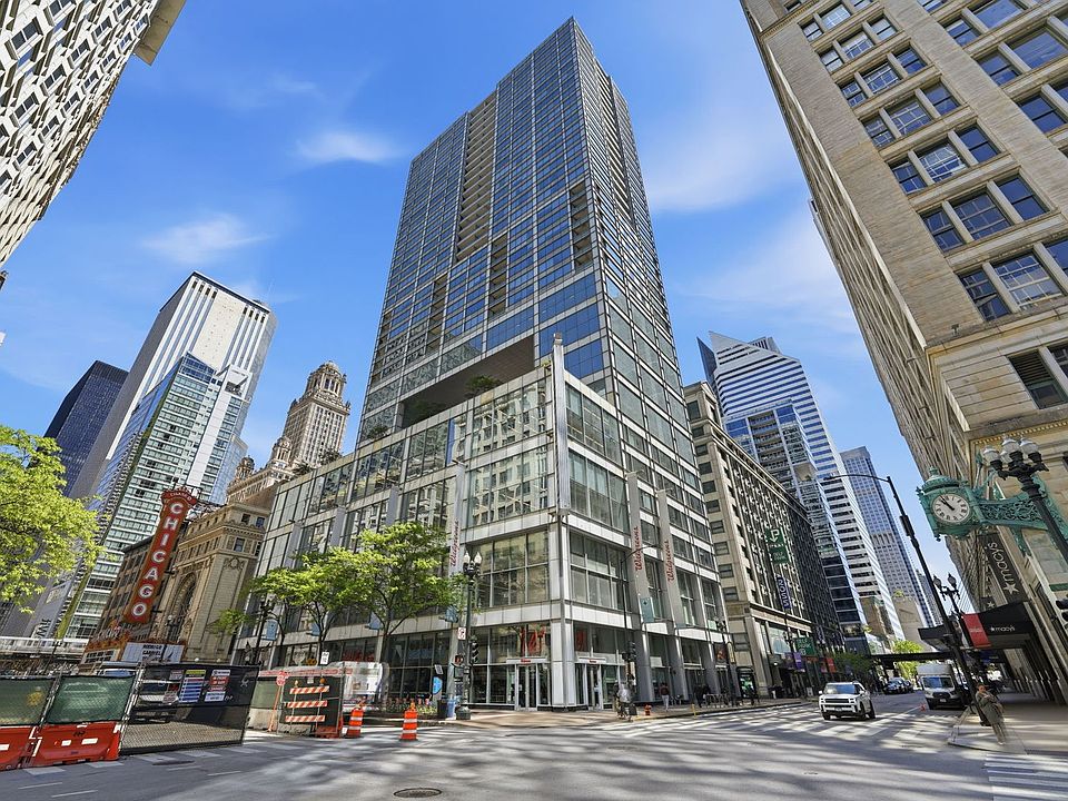 1st image of 8 E Randolph St Unit 1506