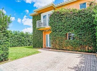102 NW 36th Ct #102, Miami, FL 33125