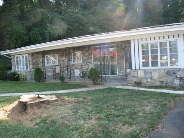 1292 Lee Hwy, Bristol, VA 24201