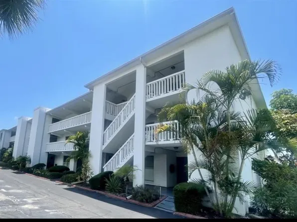 2944 W Bay Dr APT 205, Belleair Bluffs, FL 33770