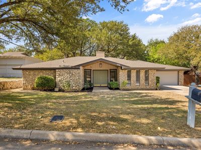 1209 Wade Dr, Bedford, TX, 76022
