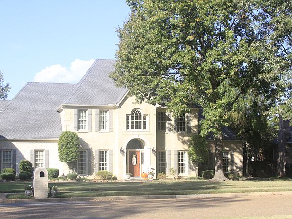 2nd image of 9536 Doe Meadow Dr