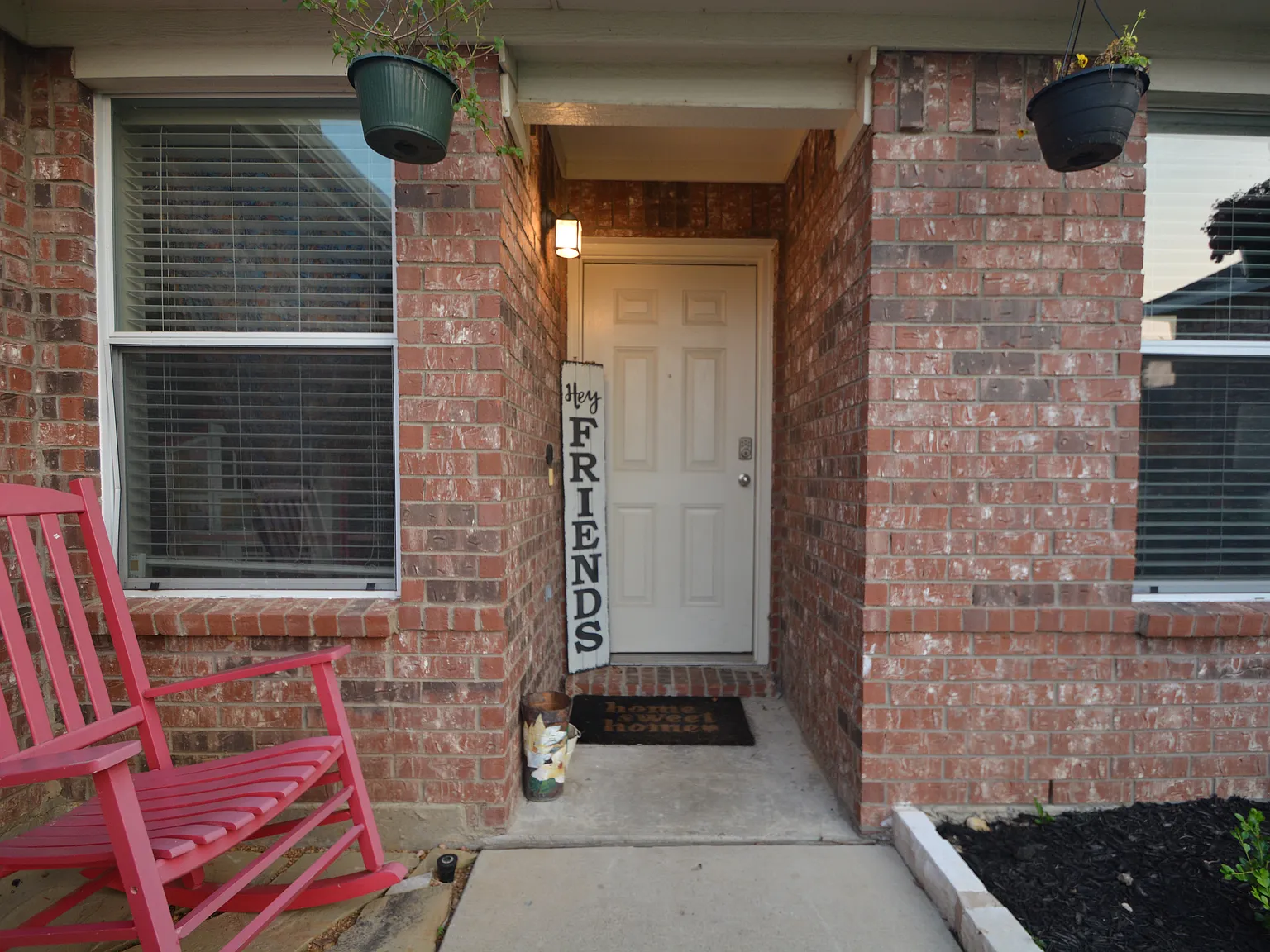 3 bed, 1518 sqft, $2,200 — Photo 3