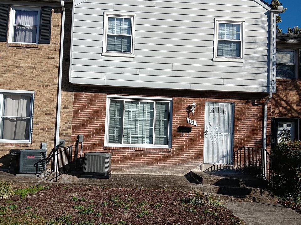 1st image of 1971 Addison Rd S