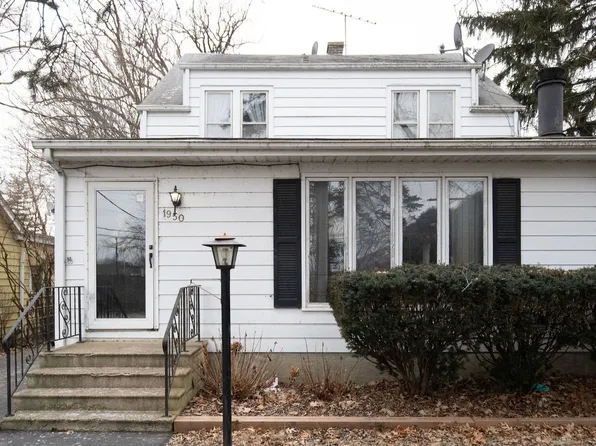 1950 Monroe Ave, Glenview, IL 60025