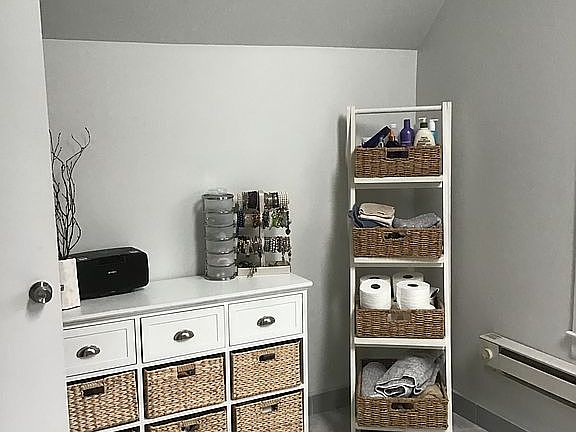 Upstairs bathroom 