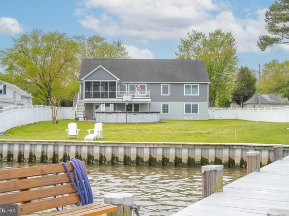 9001 Avenue A, Sparrows Point, MD 21219