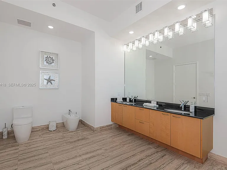 16001 Collins Ave #4104 — Photo 21