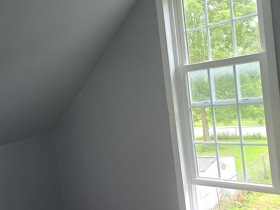 4th image of 28220 Annapolis St #28220