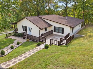 13 Silver Maple Ln, Buckhannon, WV 26201
