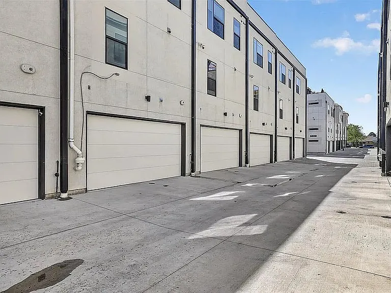 3034 Wilson Ct #3 — Photo 16