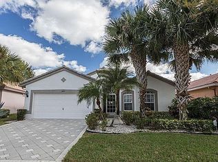 6633 Sun River Rd, Boynton Beach, FL 33437
