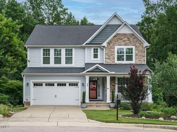 94 Woods Manor Ln, Clayton, NC 27527