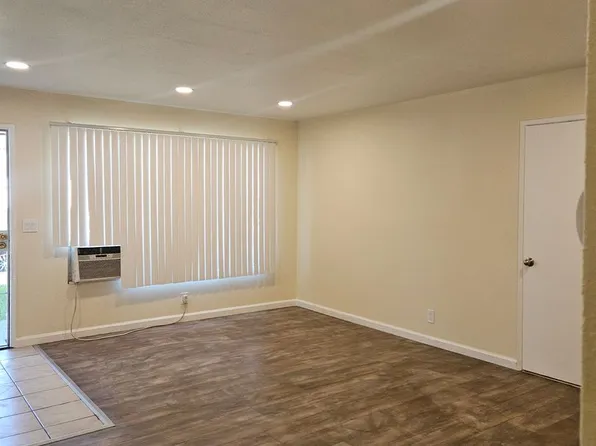 Picadilly Way, 1616 Picadilly Way #B, Fullerton, CA 92833