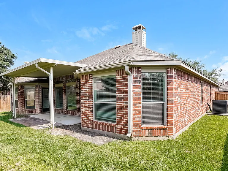 5403 Belvedere Dr — Photo 19