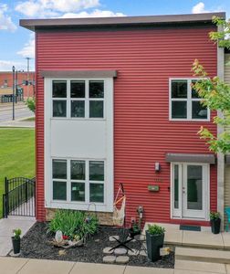 318 N Van Buren St, Green Bay, WI, 54301