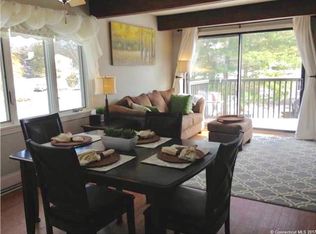 24 Pilgrim Hbr #A, Wallingford, CT 06492