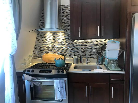 Rented by Signature Spaces NYC Corp | media 13