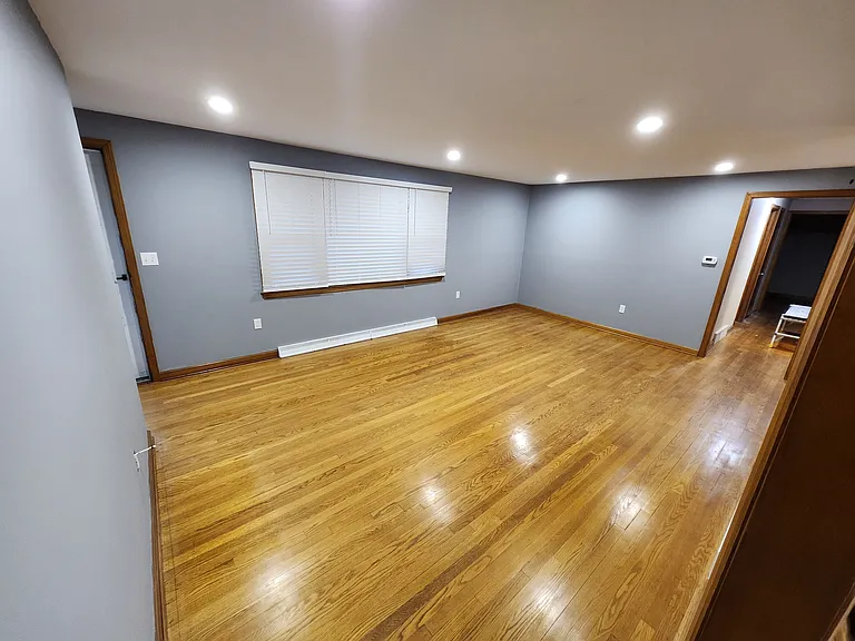 6 Red Brick Ln — Photo 2