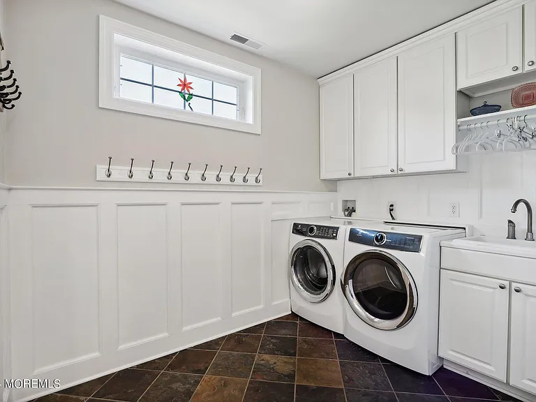 317 Worthington Ave — Photo 33