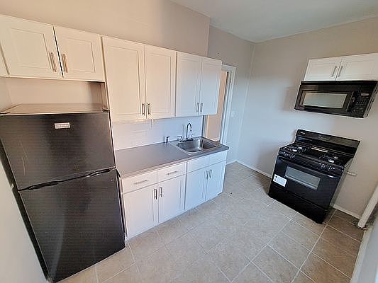 3rd image of 2700 Bronx Park E #L51