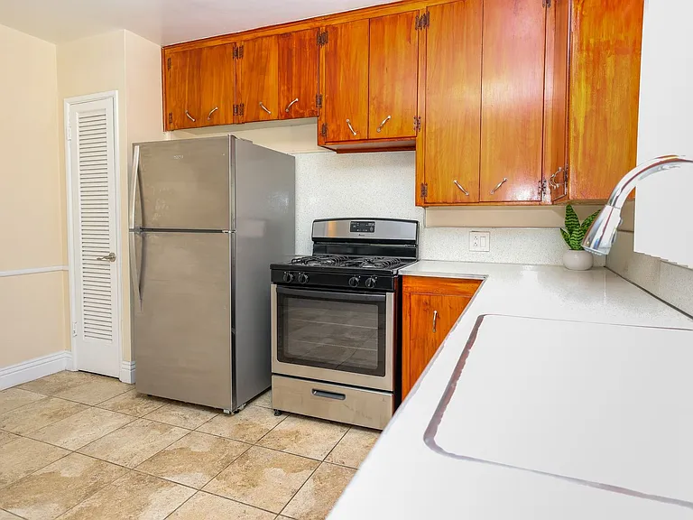 501 W G St #633-N-623 — Photo 20