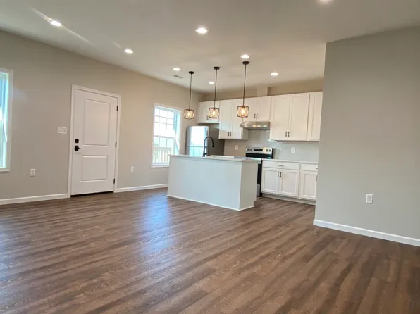 800 Massanutten Ave, Luray, VA 22835