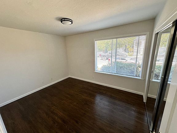 5th image of 2334 Browning St APT 1