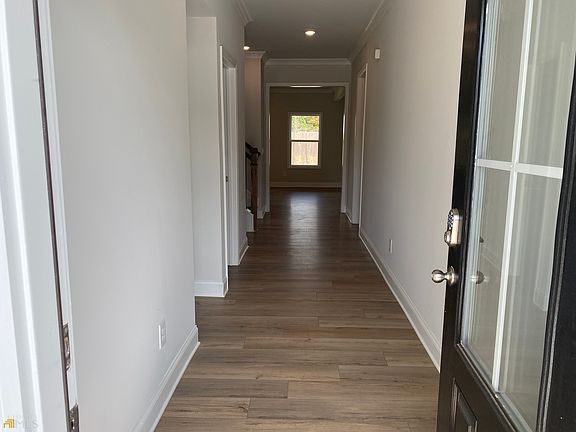 3rd image of 1583 Dover Creek Ln