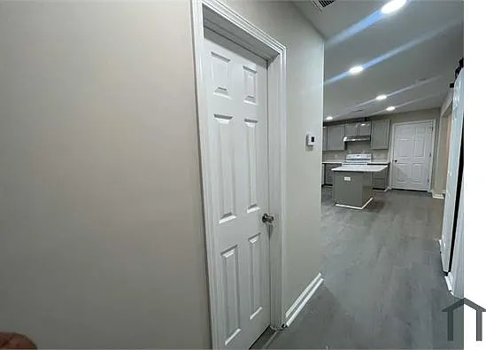 1617 N Main St — Photo 26