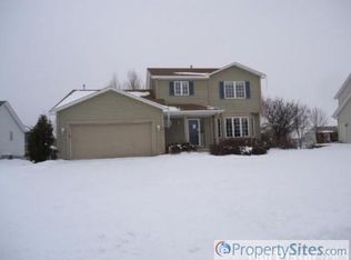 1985 Anton Way, Shakopee, MN 55379
