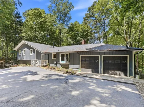 3928 Lake Ct, Gainesville, GA 30501