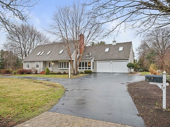 2nd image of 32 Ann Vinal Rd