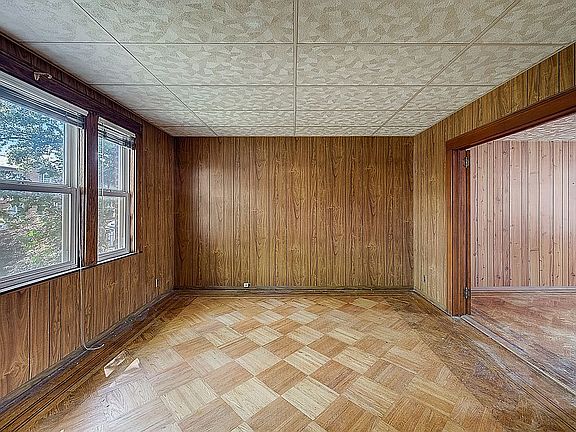 2nd image of 65-08 78th St