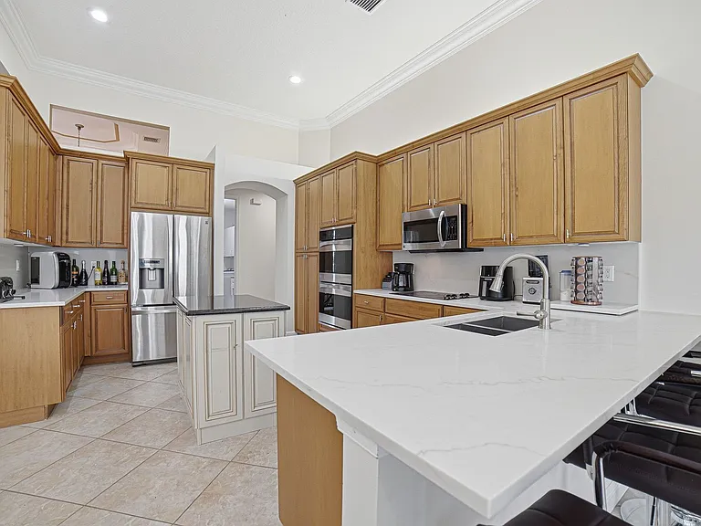 9655 Campi Dr — Photo 20