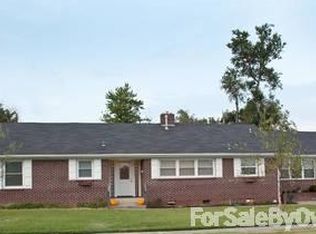 1203 Hickory Ave, Mena, AR 71953