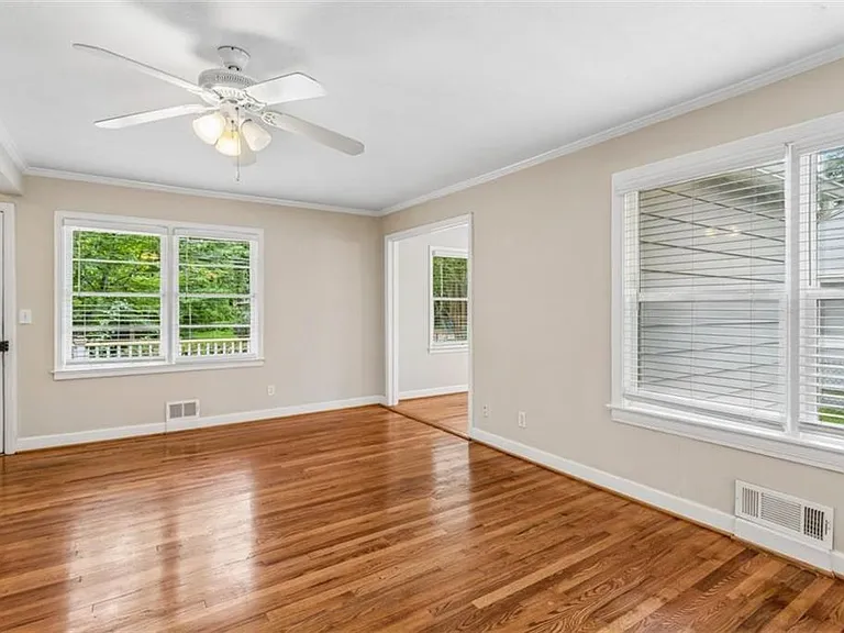 1910 La Dawn Ln NW — Photo 8