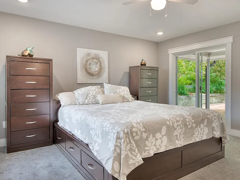 1168 Westview Dr — Photo 16