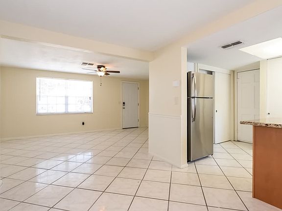 5th image of 3619 Bradford Dr
