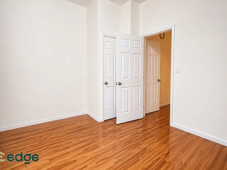 239 Troutman St #2L — Photo 5
