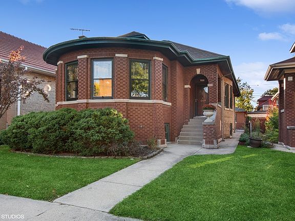 2nd image of 6524 N Campbell Ave