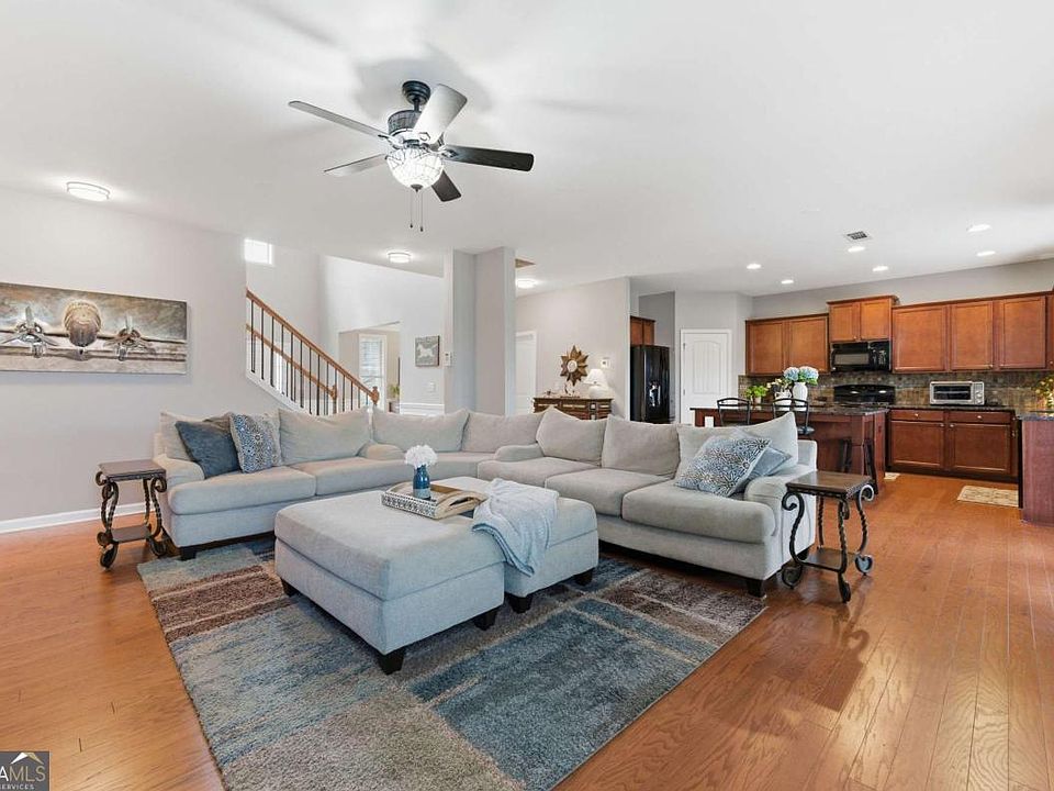 1st image of 607 Ceremony Way