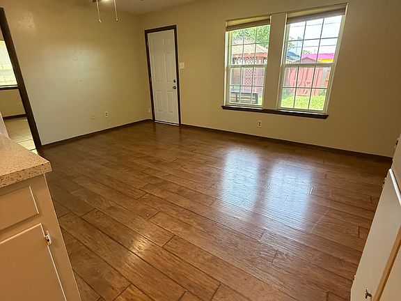 3rd image of 6450 Westrock Dr