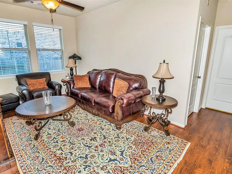 8807 Seguin Cove Ln — Photo 20