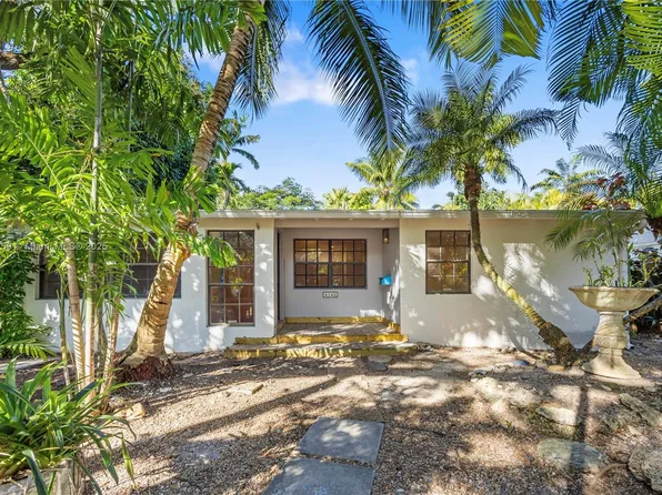 4145 El Prado Blvd, Miami, FL 33133